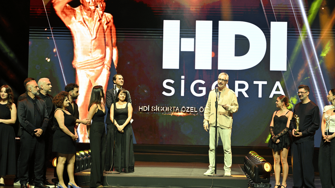 27. HDI Sigorta Sadri Alışık Tiyatro ve Sinema Oyuncu Ödülleri’nin Kazananları Belli Oldu